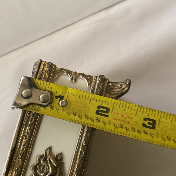 Beautiful Hand Painted Vintage Porcelain Music Box - Picture 9 of 10